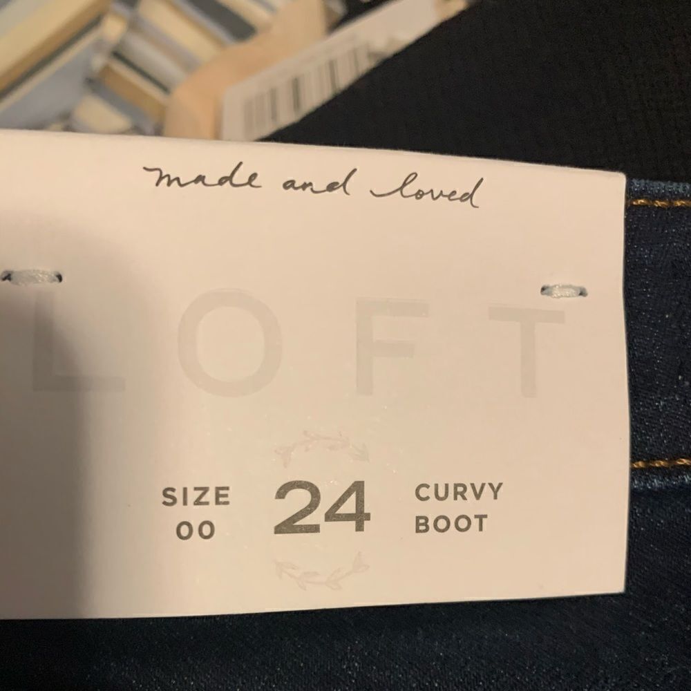 NWT! Loft curvy bootcut dark wash jeans‎ - Picture 6 of 10